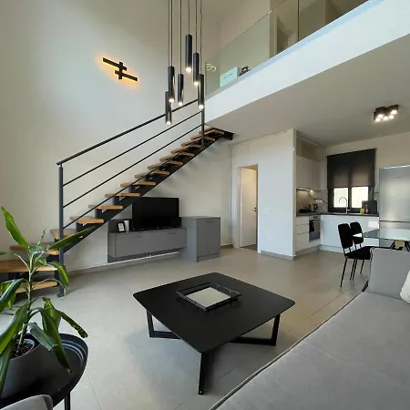 Athenean Bnb - Modern Apartments Near Marina Flisvos Exterior photo