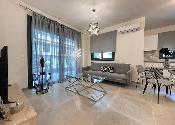 Athenean Bnb - Modern Apartments Near Marina Flisvos